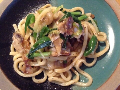 カリッと！豚バラ肉のソース焼きうどん